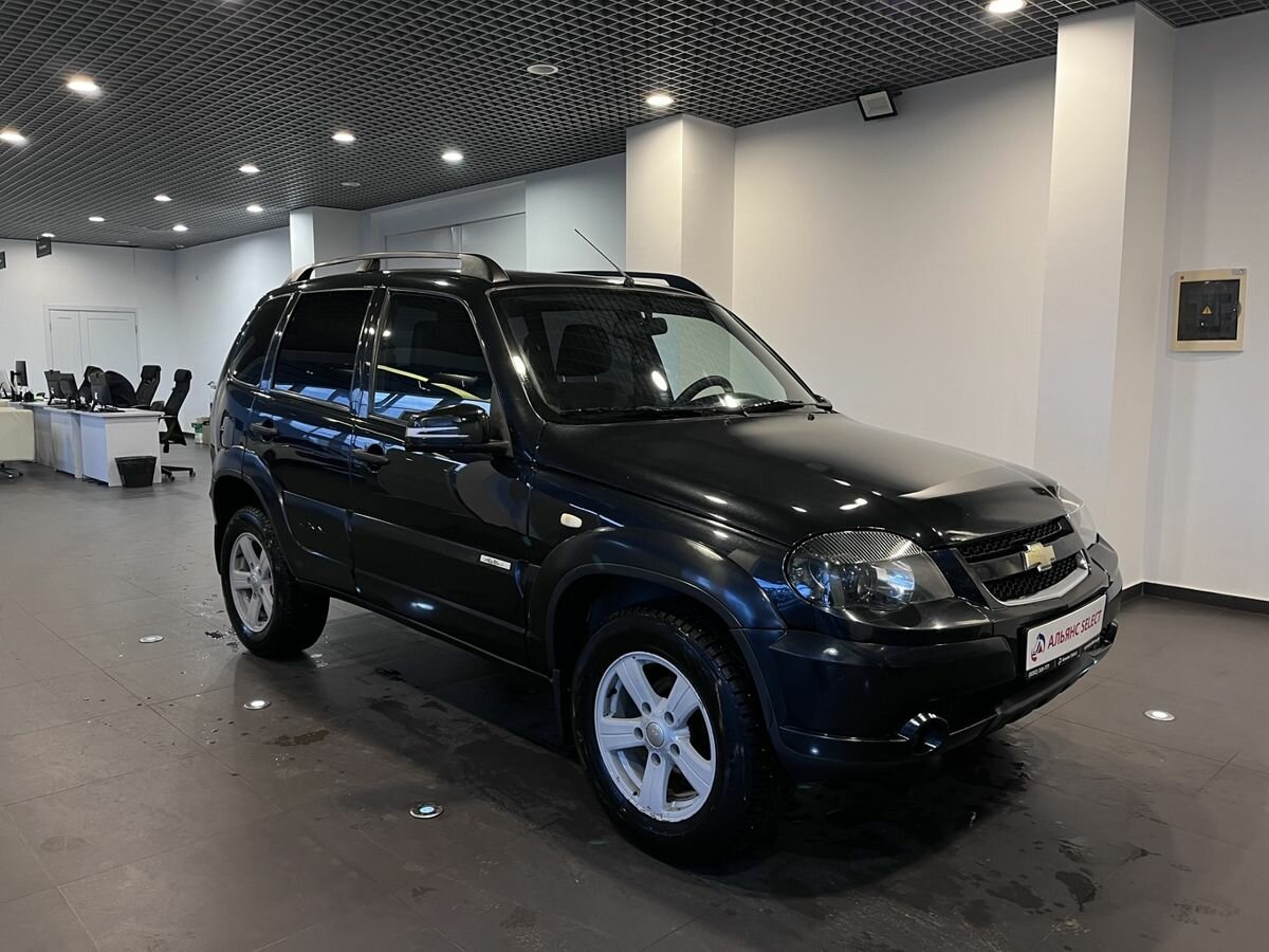 Открыть фотографии: Chevrolet Niva I Рестайлинг