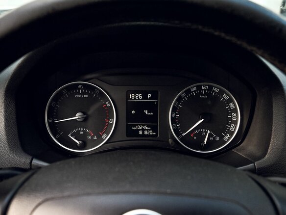 2012 Skoda Octavia II (A5) Рестайлинг, серый, 859000 рублей - вид 8