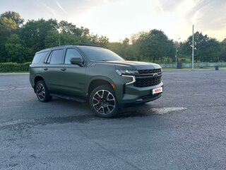 2021 Chevrolet Tahoe V, зелёный, 7000000 рублей, вид 3