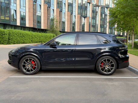 2019 Porsche Cayenne E-Hybrid III, синий, 6500000 рублей, вид 2