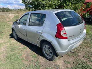2013 Renault Sandero I, серебристый, 380000 рублей, вид 4
