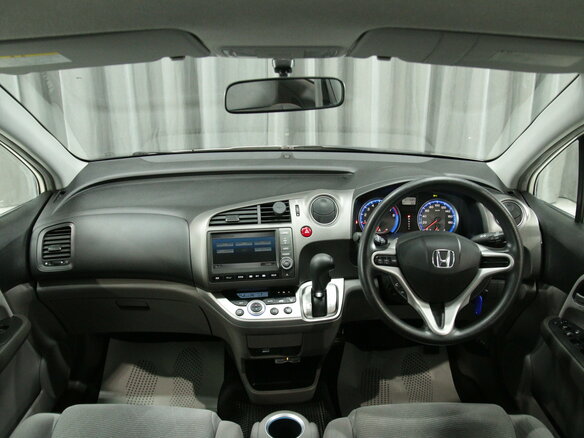 2009 Honda Stream II Рестайлинг, белый, 1220000 рублей - вид 15