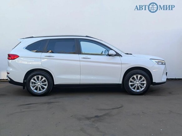 2023 Haval M6 II, белый - вид 3