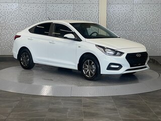 2018 Hyundai Solaris II, белый, 750000 рублей, вид 1