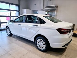 2026 Lada (ВАЗ) Vesta I Рестайлинг (NG), белый, 1576000 рублей, вид 2
