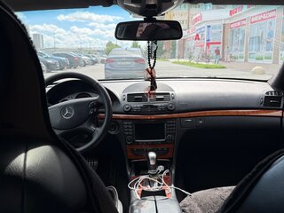 2006 Mercedes-Benz E-Класс 200 III (W211, S211) Рестайлинг, чёрный, 950000 рублей, вид 3