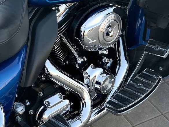 2009 Harley-Davidson Electra Glide, синий, 700000 рублей - вид 24