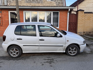1998 Volkswagen Polo III, белый, 160000 рублей, вид 3