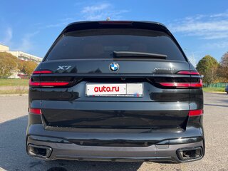 2023 BMW X7 40i I (G07) Рестайлинг, чёрный, 8500000 рублей, вид 4