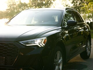 2020 Audi Q3 45 TFSI II (F3), чёрный, 2700000 рублей, вид 1