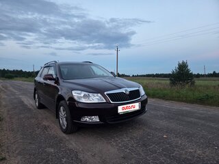 2012 Skoda Octavia II (A5) Рестайлинг, красный, 679000 рублей, вид 2