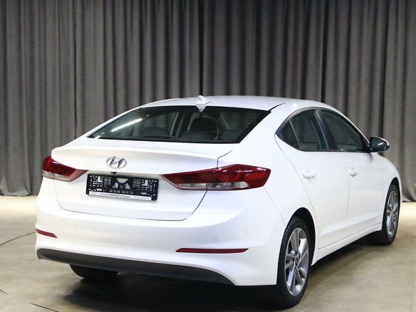 2018 Hyundai Elantra VI (AD), белый, 1149000 рублей - вид 1