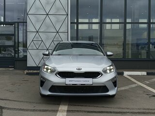2018 Kia Ceed III, серебристый, 1689000 рублей, вид 2