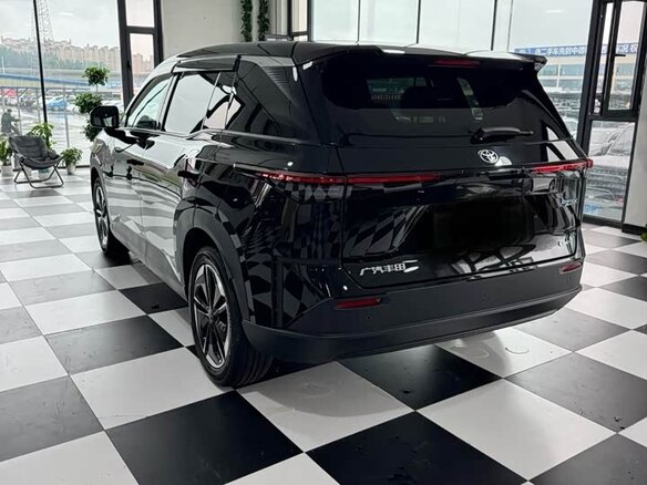 2025 Toyota bZ3X 58.3 kWh, чёрный, 2550000 рублей - вид 4