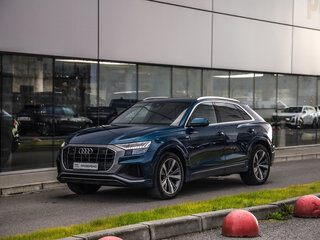 2018 Audi Q8 55 TFSI I (4M), синий, 4744000 рублей, вид 3