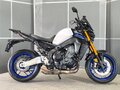 2023 Yamaha MT-09 (FZ-09), серебристый, 1127000 рублей