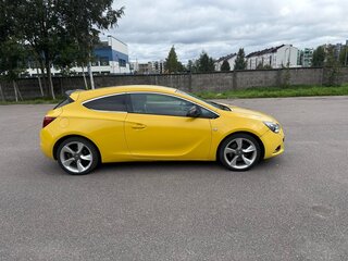 2011 Opel Astra GTC J Рестайлинг, жёлтый, 550000 рублей, вид 4