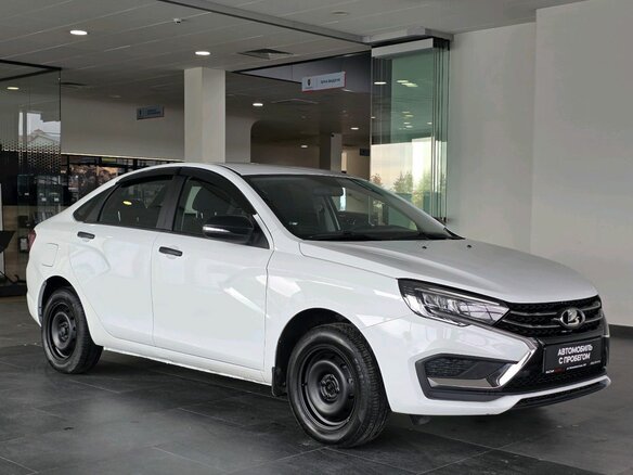 2024 Lada (ВАЗ) Vesta I Рестайлинг (NG), белый - вид 3