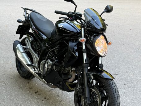2011 Suzuki SFV 650 Gladius, чёрный, 411111 рублей, вид 2