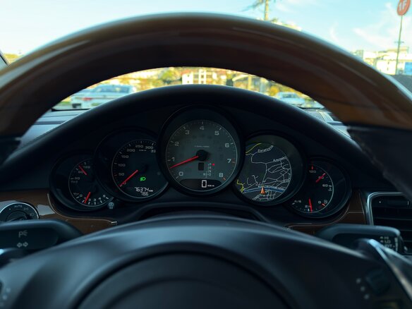 2011 Porsche Panamera S I, коричневый, 2399000 рублей - вид 17