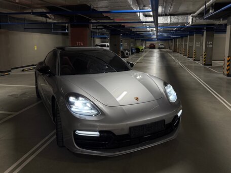 2018 Porsche Panamera 4S II, серебристый, 7100000 рублей, вид 2