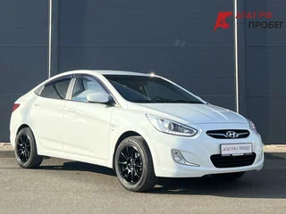 2013 Hyundai Solaris I, белый, 800000 рублей, вид 3