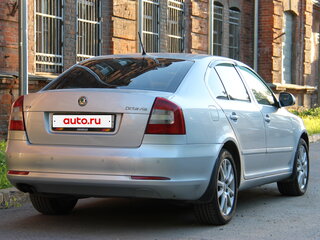 2012 Skoda Octavia II (A5) Рестайлинг, серебристый, 620000 рублей, вид 4