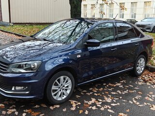 2017 Volkswagen Polo V Рестайлинг, синий, 1100000 рублей, вид 2