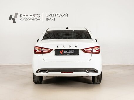 2024 Lada (ВАЗ) Vesta I Рестайлинг (NG), белый, 985658 рублей, вид 4