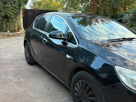 2012 Opel Astra J, чёрный, 750000 рублей, вид 2