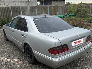 1998 Mercedes-Benz E-Класс 240 II (W210, S210), серый, 310000 рублей, вид 4