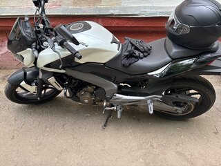 2017 Bajaj Dominar 400, белый, 270000 рублей, вид 2