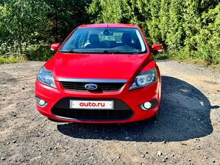 2010 Ford Focus II Рестайлинг, красный, 445000 рублей, вид 2