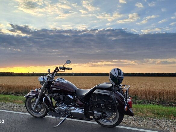 2006 Yamaha XVS650 Drag Star, красный, 530000 рублей
