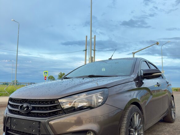2017 Lada (ВАЗ) Vesta I, коричневый, 810000 рублей