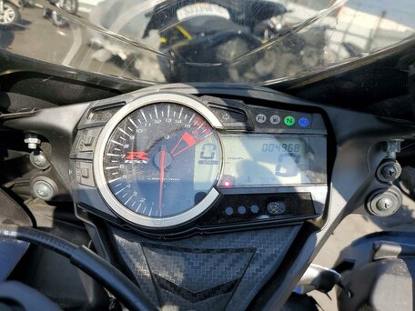 2017 Suzuki GSX-R 600, чёрный, 752030 рублей, вид 5