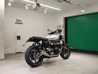 2025 Triumph Speed Twin, чёрный, 1150000 рублей, вид 5