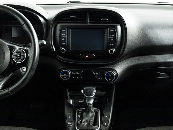 2020 Kia Soul III, белый - вид 13