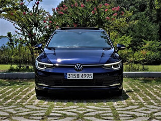 2024 Volkswagen Golf VIII, синий, 2600000 рублей, вид 2