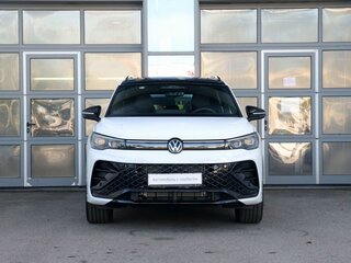2026 Volkswagen Tiguan L Pro III (China Market), белый, 5050000 рублей, вид 2