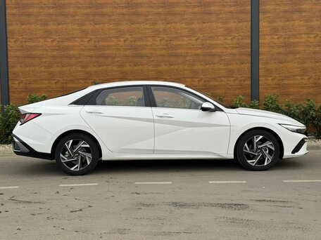2026 Hyundai Elantra N Line VII (CN7) Рестайлинг, белый, 2100000 рублей, вид 4