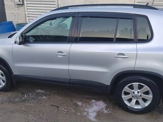 2011 Volkswagen Tiguan I Рестайлинг, серебристый, 1070000 рублей, вид 4