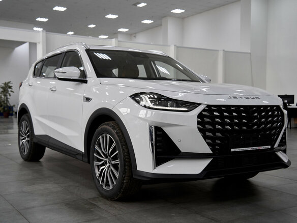 2026 Jetour X70+ I Рестайлинг, белый, 3099000 рублей - вид 6