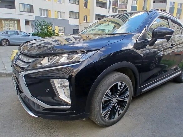 2020 Mitsubishi Eclipse Cross I, чёрный, 2000000 рублей - вид 8