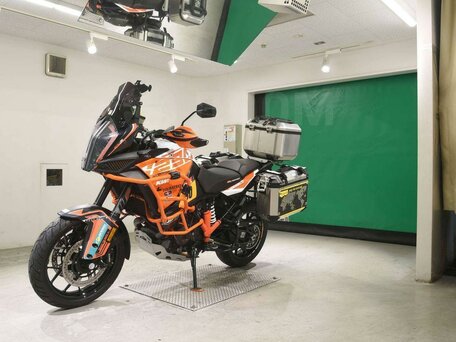 2017 KTM 1290 Super Adventure S, оранжевый, 1350000 рублей, вид 2