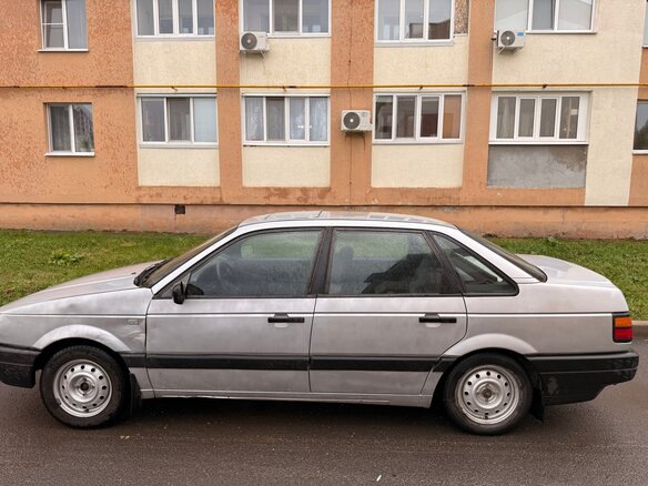 1988 Volkswagen Passat B3, белый, 140000 рублей - вид 5