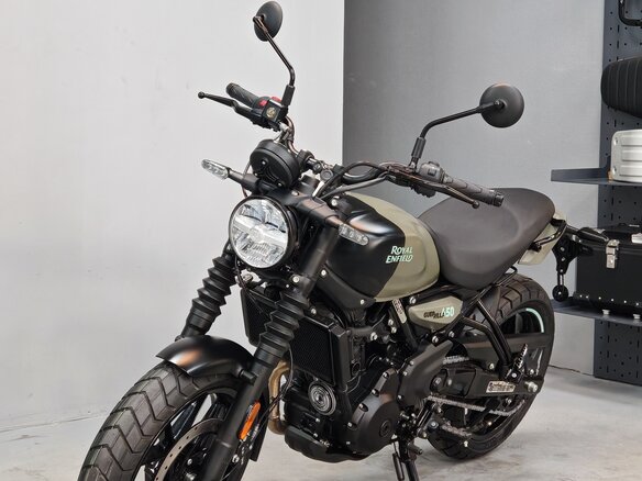 2026 Royal Enfield Guerrilla 450, зелёный, 559000 рублей - вид 4