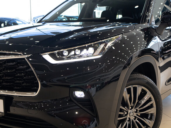 2026 Toyota Highlander IV (XU70), чёрный, 5690000 рублей - вид 1
