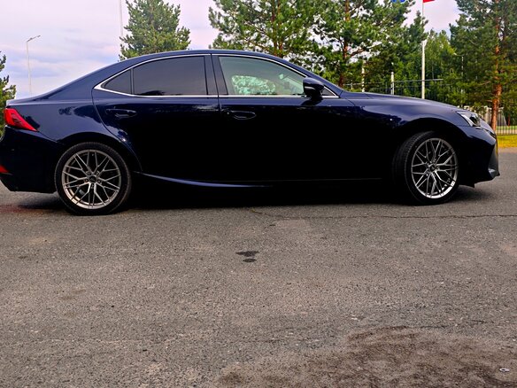 2017 Lexus IS 300 III Рестайлинг, синий, 2750000 рублей - вид 7