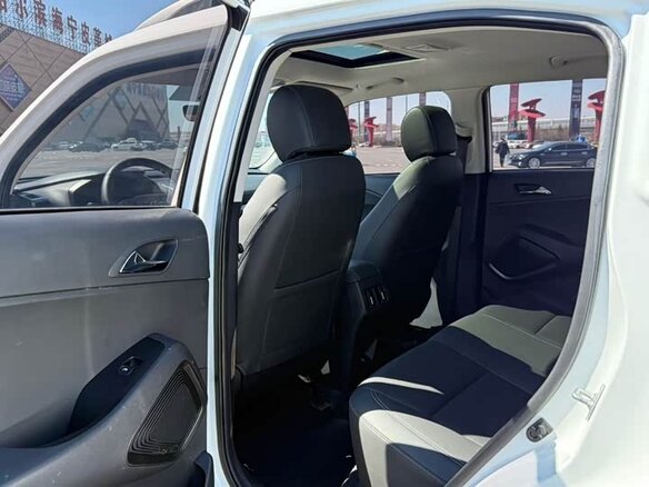 2022 Hyundai ix35 II Рестайлинг, белый - вид 13